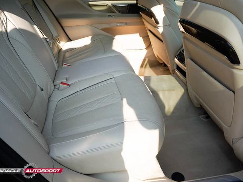 Used 2016 BMW 750i xDrive AWD/4WD image 37
