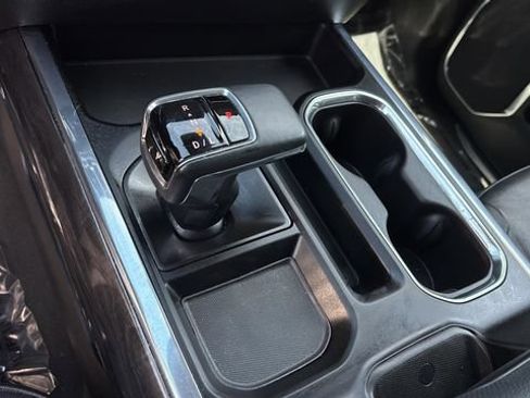 Used 2024 Chevrolet Silverado 1500 LTZ AWD/4WD image 29