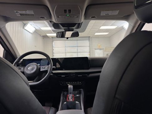 New 2026 Nissan Kicks SR image 20