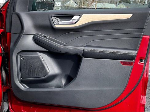 Used 2021 Ford Escape Titanium w/ Titanium Elite Package image 27