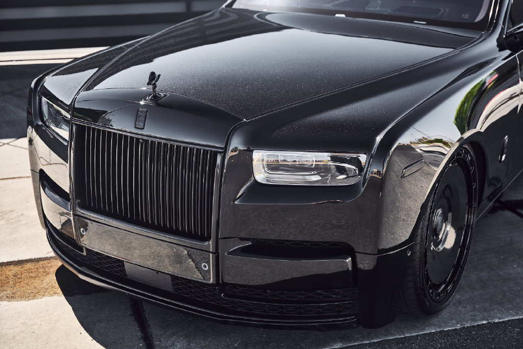 Used 2024 Rolls-Royce Phantom Sedan w/ The Phantom Package RWD image 6
