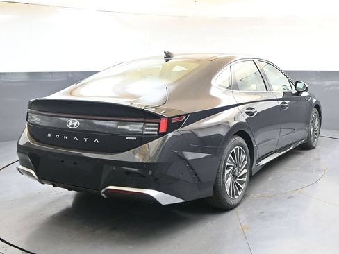New 2026 Hyundai Sonata Limited FWD image 5