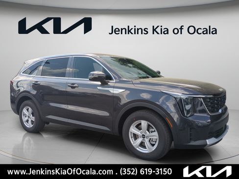 New 2026 Kia Sorento LX FWD image 1