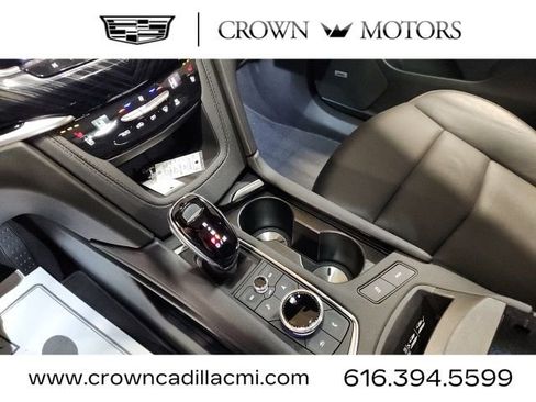 Certified 2025 Cadillac XT6 Premium Luxury image 17