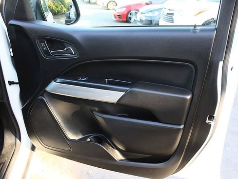 Used 2018 Chevrolet Colorado LT RWD image 21