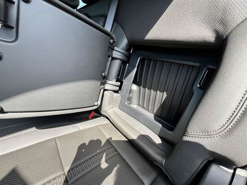 New 2026 Chevrolet Silverado 1500 High Country AWD/4WD image 18