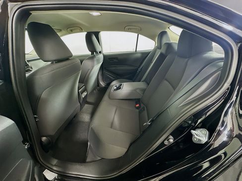 Used 2025 Toyota Corolla LE image 25