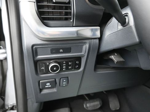 Used 2025 Ford F150 Lariat w/ Equipment Group 502A High image 14