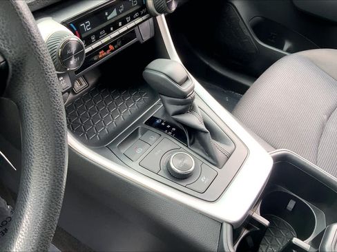 Used 2025 Toyota RAV4 LE AWD/4WD image 17