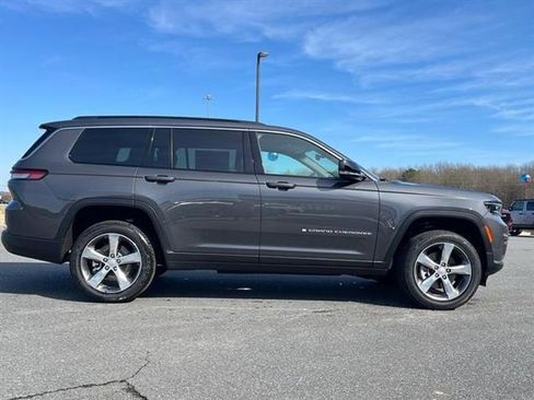 New 2025 Jeep Grand Cherokee L Limited w/ Trailer Tow Package RWD image 3