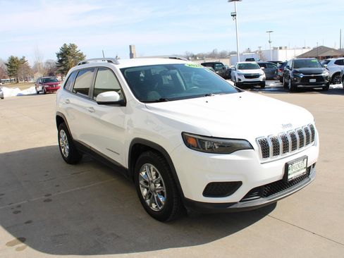 Used 2020 Jeep Cherokee Latitude image 5