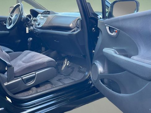 Used 2010 Honda Fit Sport image 22