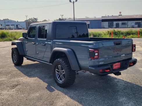 Used 2026 Jeep Gladiator Mojave AWD/4WD image 5