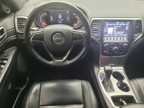 Used 2018 Jeep Grand Cherokee Limited image 22