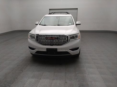 Used 2018 GMC Acadia Denali w/ Technology Package FWD image 15