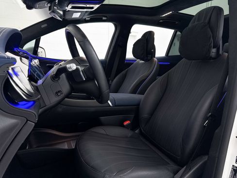 Used 2023 Mercedes-Benz EQS 580 4MATIC SUV image 20