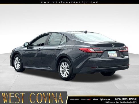 Used 2025 Toyota Camry LE FWD image 7