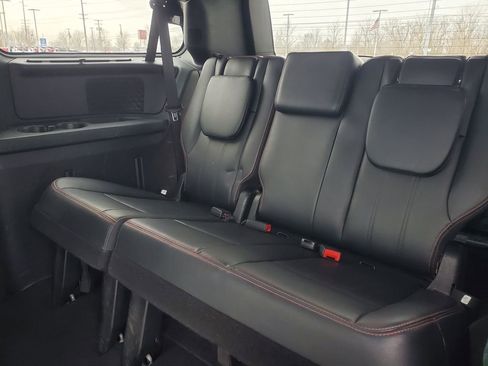Used 2014 Dodge Grand Caravan R/T w/ Driver Convenience Group image 28