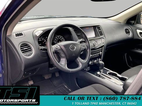 Used 2020 Nissan Pathfinder SV FWD image 12