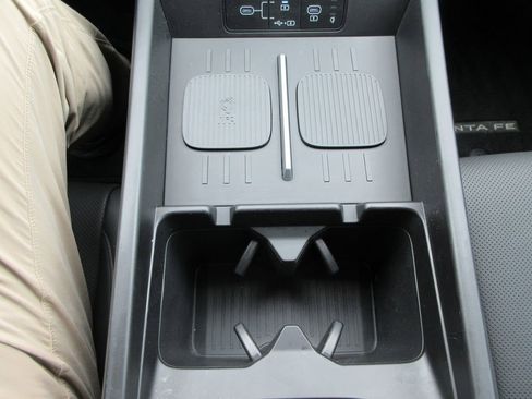 Used 2025 Hyundai Santa Fe SEL FWD image 27