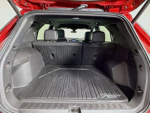 Used 2023 Chevrolet Equinox RS w/ RS Leather Package FWD image 27