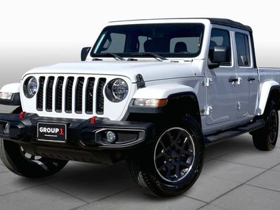 Used 2022 Jeep Gladiator Overland w/ Trailer Tow Package