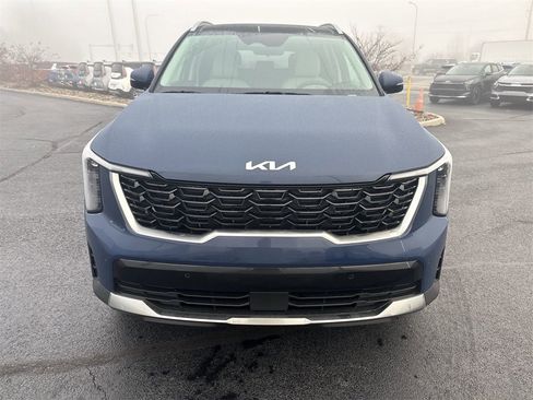 New 2026 Kia Sorento S image 2