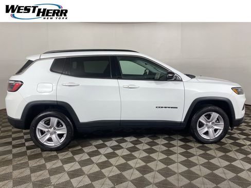 Used 2022 Jeep Compass Latitude w/ Convenience Group image 24
