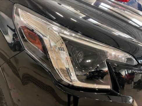 Used 2024 Subaru Forester Premium AWD/4WD image 28
