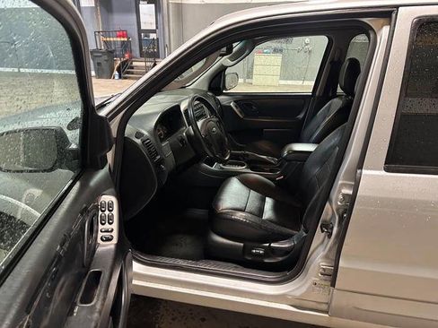 Used 2006 Ford Escape Limited image 22