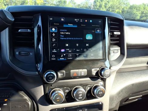 Used 2022 RAM 2500 Tradesman AWD/4WD image 11