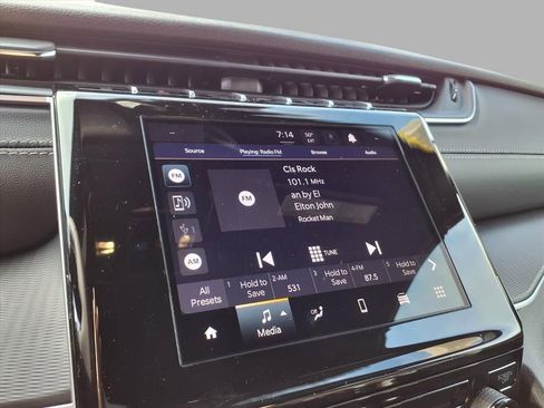 New 2025 Jeep Grand Cherokee Laredo image 5