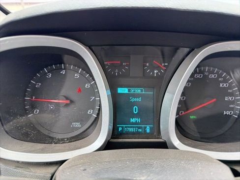 Used 2017 Chevrolet Equinox LT w/ Convenience Package AWD/4WD image 10