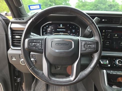 Used 2024 GMC Sierra 2500 Denali Ultimate AWD/4WD image 8
