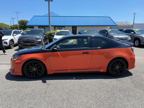 Used 2015 Scion tC FWD image 3