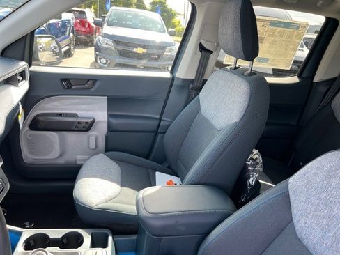 New 2025 Ford Maverick XLT w/ XLT Luxury Package image 9