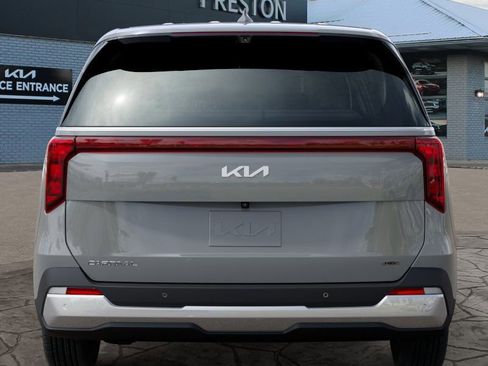 New 2026 Kia Carnival EX image 13