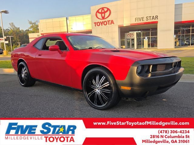 Used 2010 Dodge Challenger SE RWD image 1