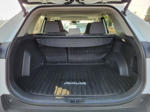Used 2024 Toyota RAV4 XLE w/ Convenience Package AWD/4WD image 30
