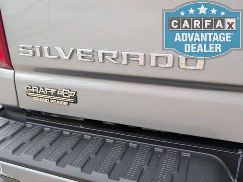 Used 2024 Chevrolet Silverado 2500 High Country w/ High Country Premium Package AWD/4WD image 38