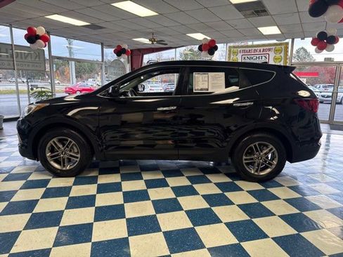 Used 2017 Hyundai Santa Fe Sport image 4