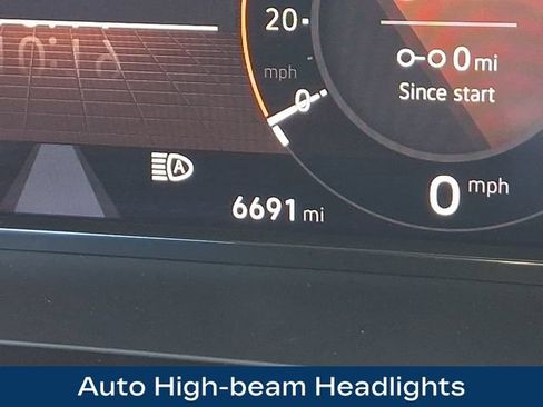 Used 2026 Volkswagen Atlas Peak Edition AWD/4WD image 6