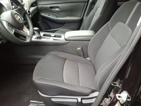 Used 2024 Nissan Sentra SV image 6