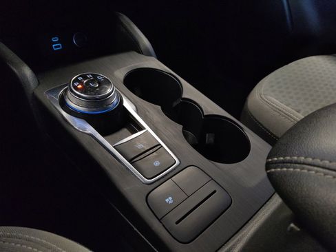 Used 2021 Ford Escape SE image 26