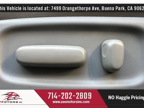 Used 2010 Toyota Sienna LE image 45