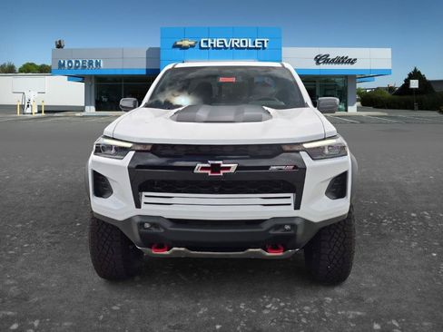 New 2026 Chevrolet Colorado ZR2 w/ Technology Package AWD/4WD image 8