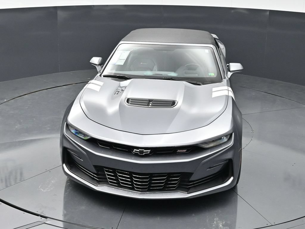 Used 2020 Chevrolet Camaro SS RWD image 18