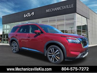 Used 2024 Nissan Pathfinder Platinum w/ Cargo Package