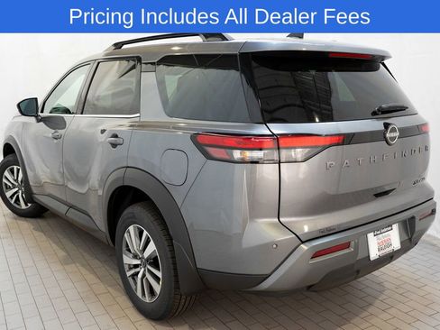 New 2026 Nissan Pathfinder SL AWD/4WD image 4