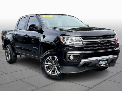 Used 2022 Chevrolet Colorado Z71 AWD/4WD image 3